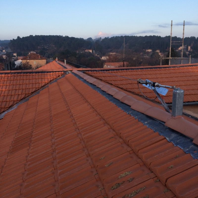 Toiture rénovée par l'entreprise Altitude Bois